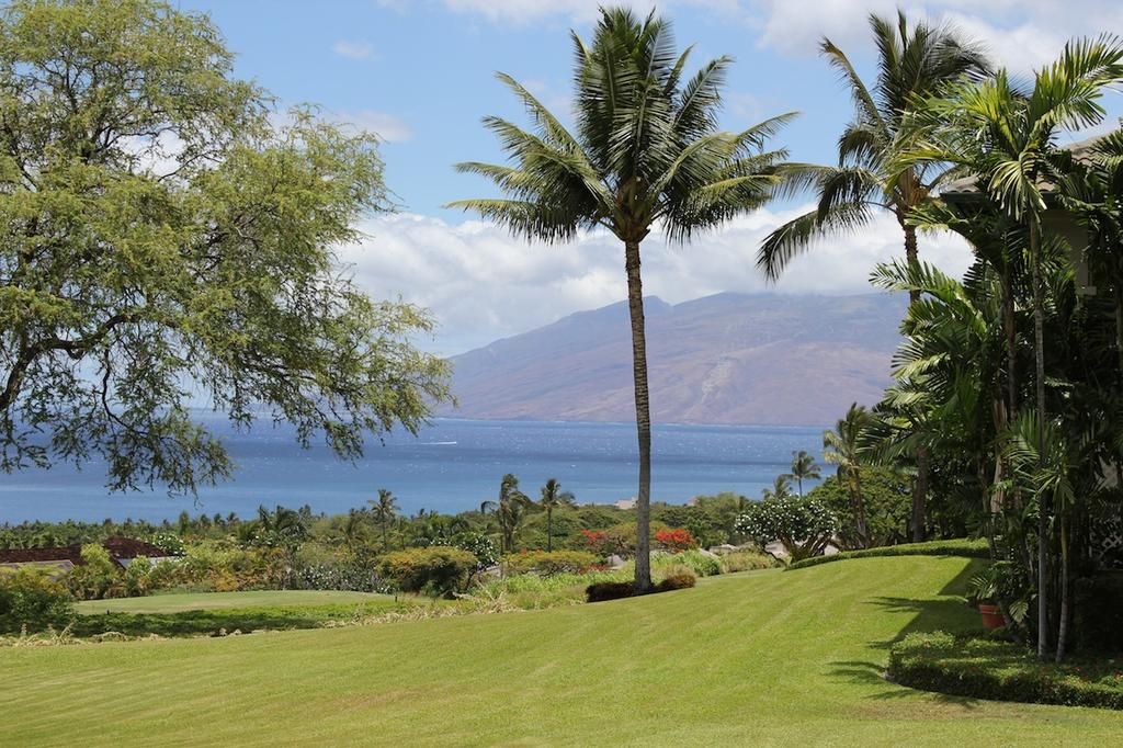 Enjoy the views of the neighboring Hawaiian islands