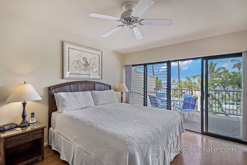 Master bedroom in the A building at Kihei Akahi adjoin the large upstairs lanai