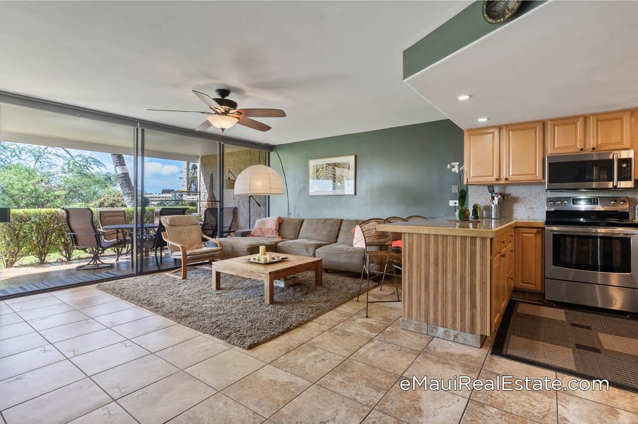 Owners and guest alike love the spacious layout of the 2 bedroom units at Kihei Alii Kai