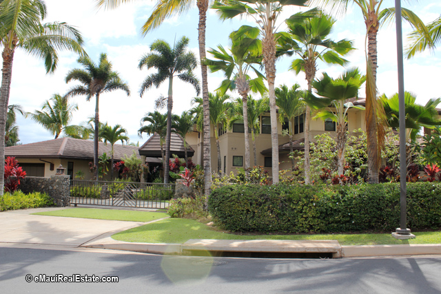 Distinctive architectural character is abundant in Wailea Highlands.