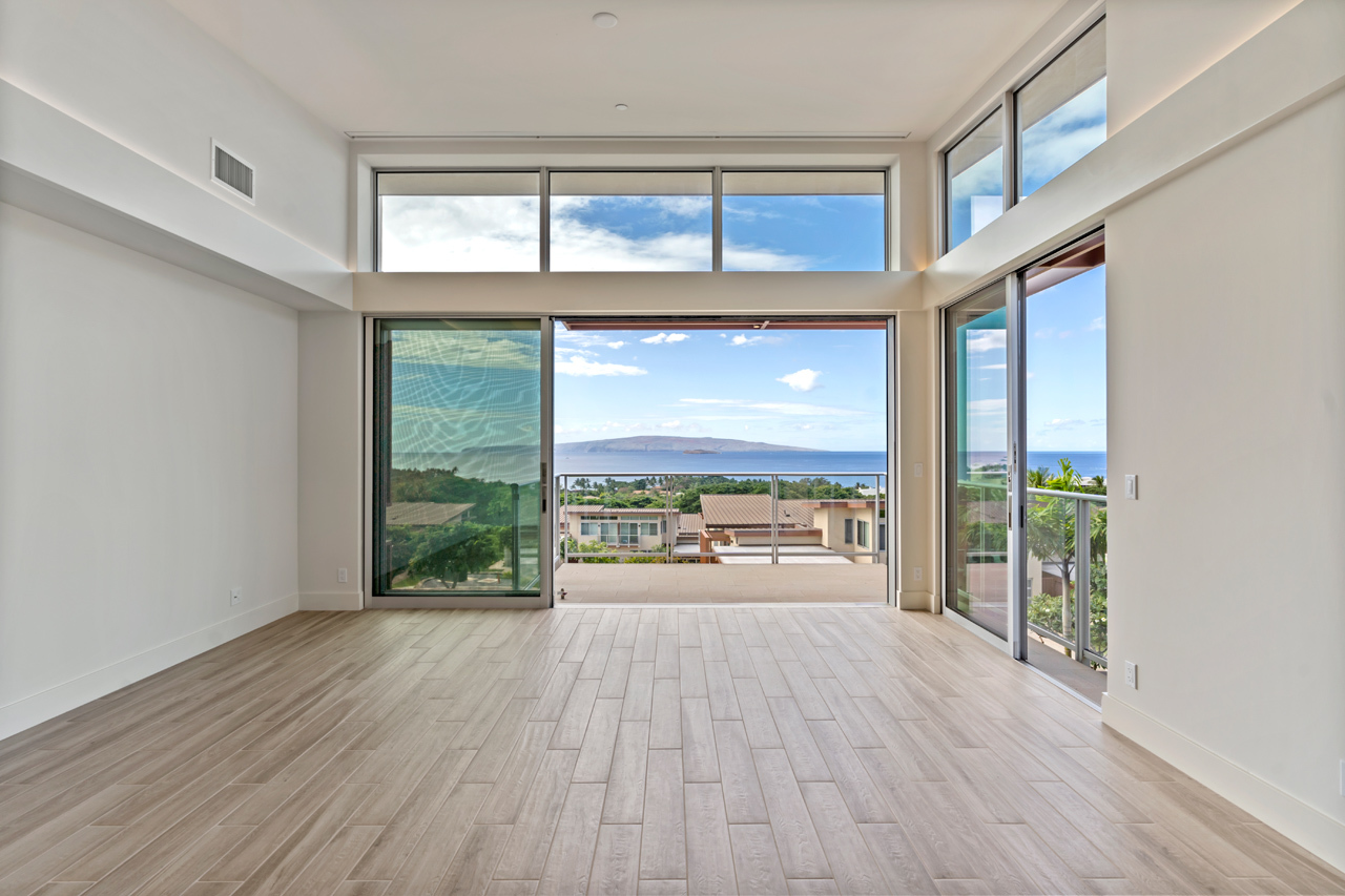 Prime Ocean Views: Panoramic vistas right from your living room