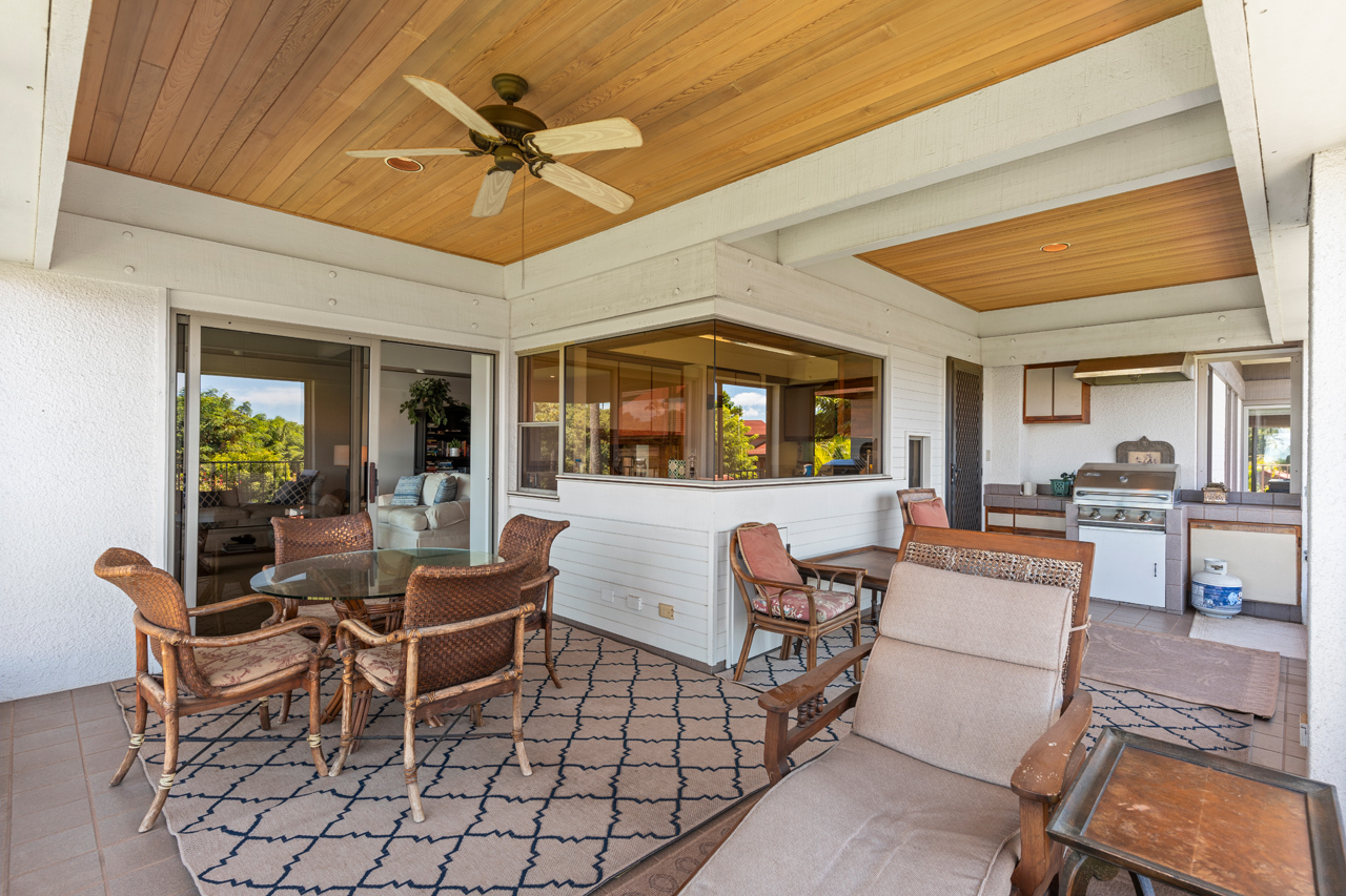 Covered Lanai: 