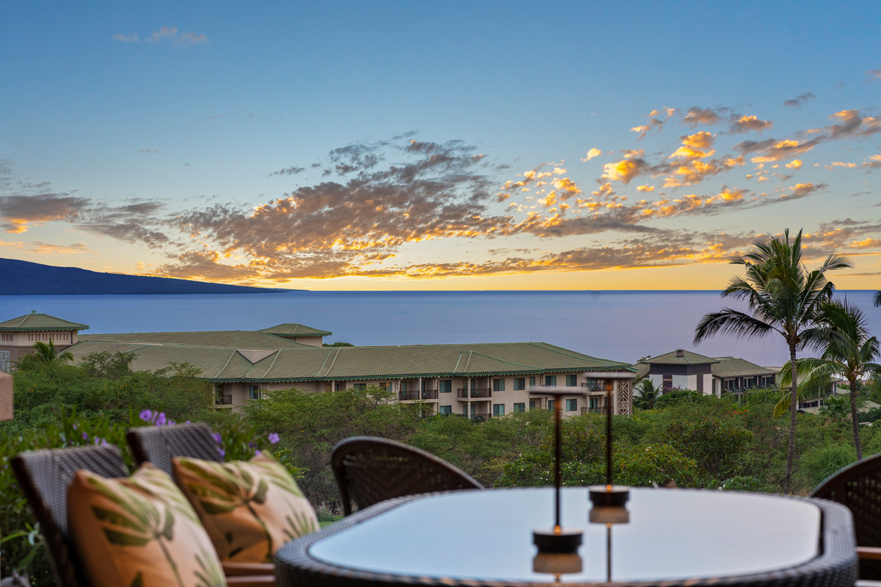 Panoramic ocean views: 